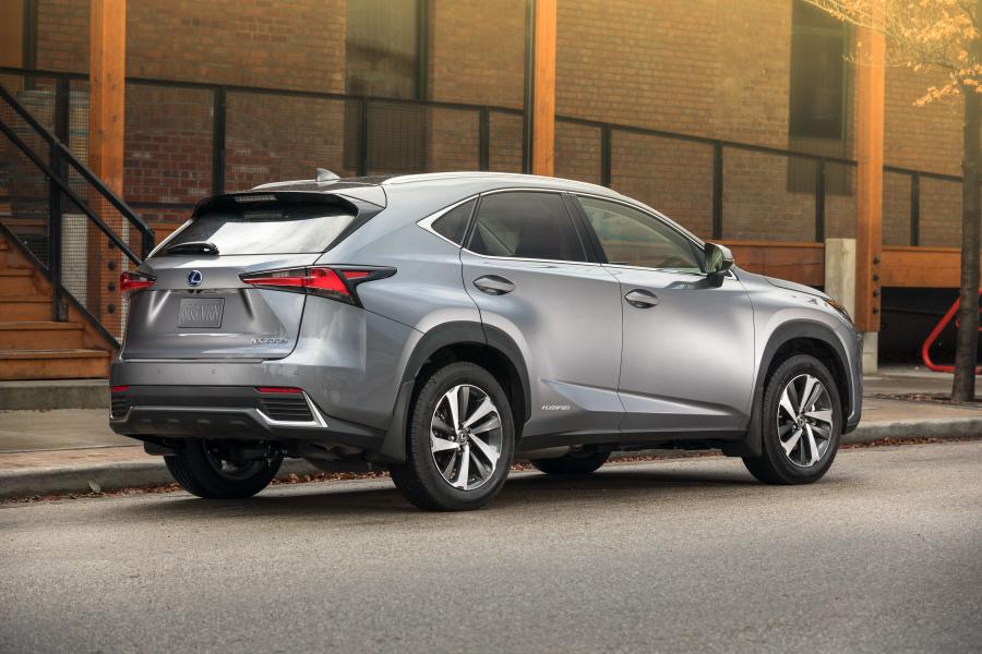  Lexus NX300h 2017 года  (NA) (фото 13 из 28)